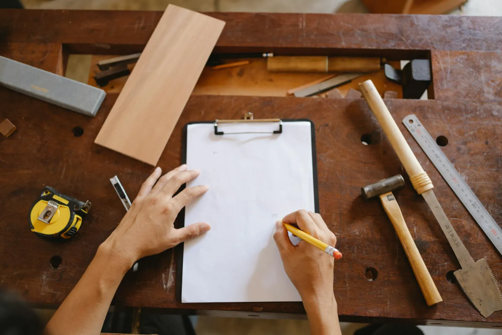 10 DIY Woodworking Projects for Beginners